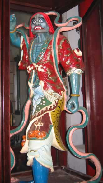 hoian_nioo_left_4413