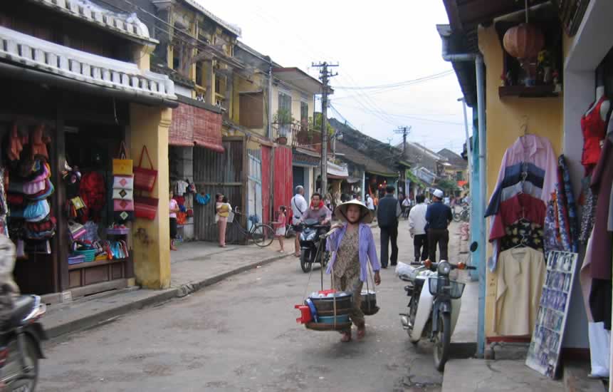 hoian_steet_tenbin_4425