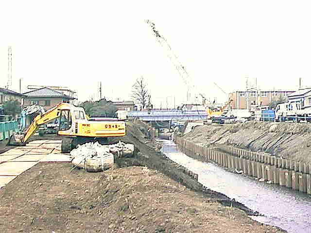 �H���i�ތ�ݍH���@�Q�O�O�P�D�S�D�Q�W