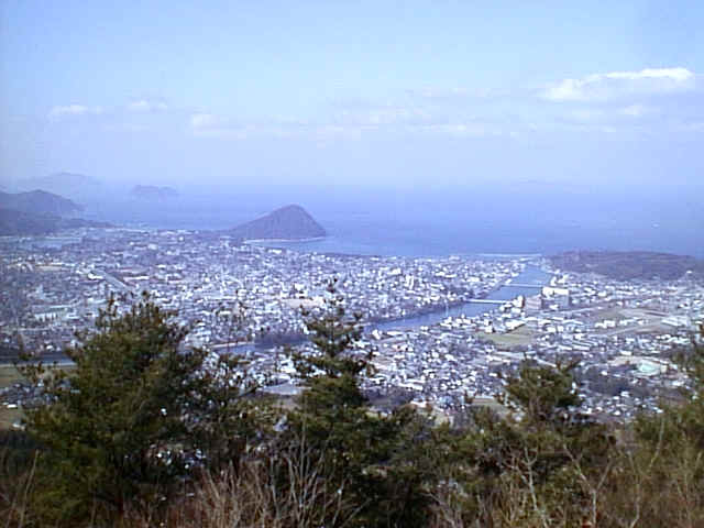 田床山